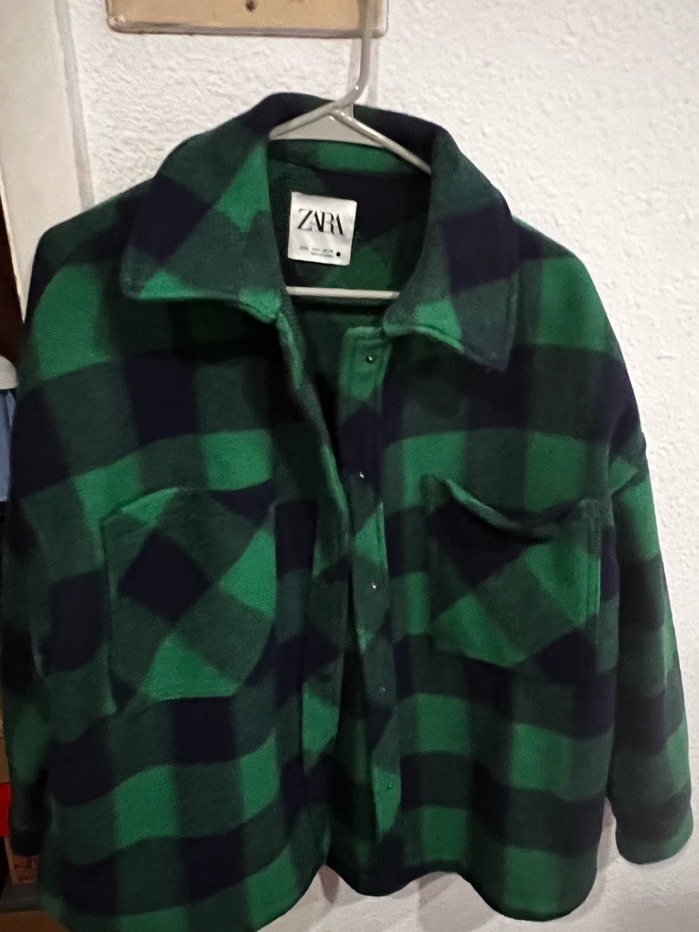 ZARA Womenโs Green & Black Plaid Overshirt